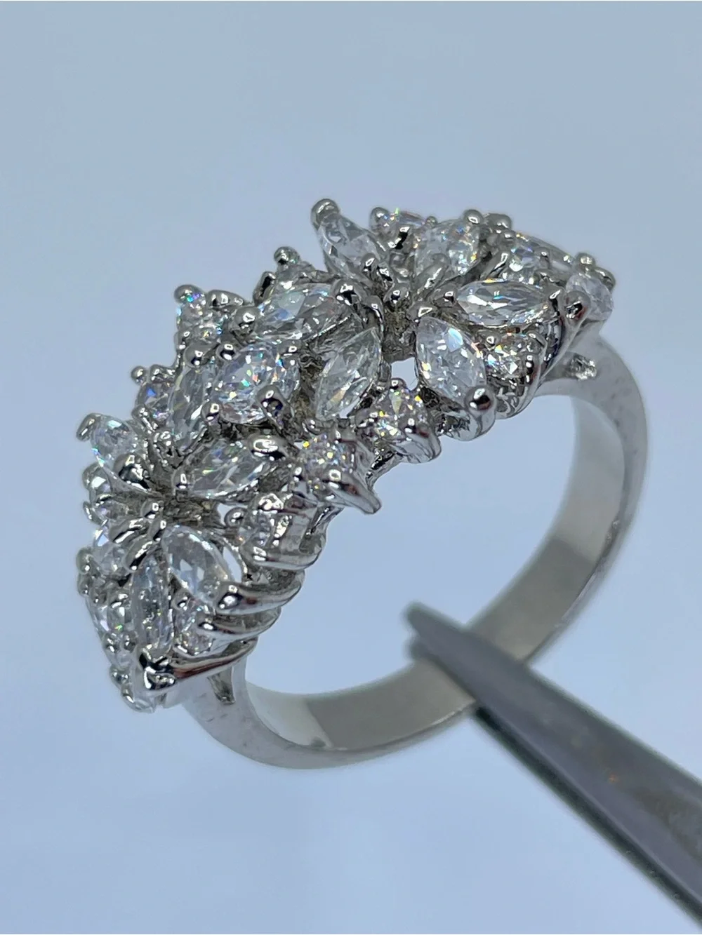 Swarovski Crystal Elements Diamond White Floral Art Deco Ring Silver Sz 7
